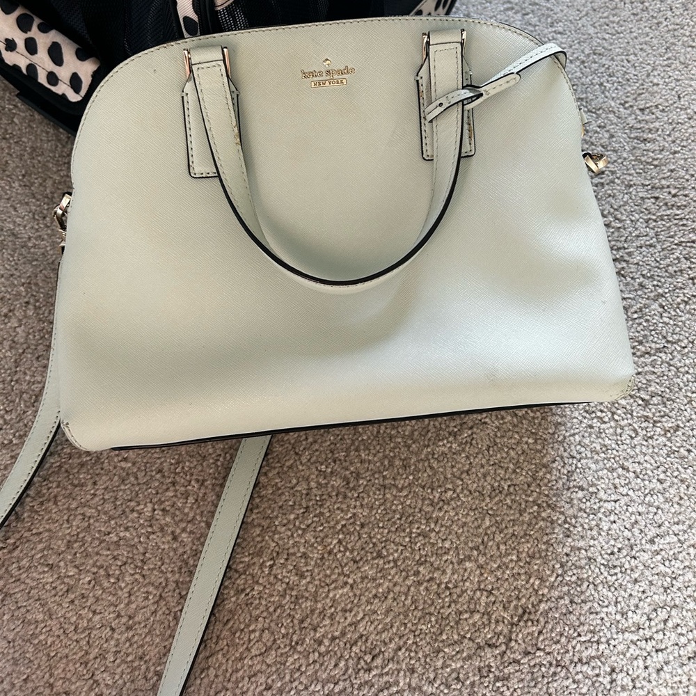 kate spade purse for sale comes with dustbag